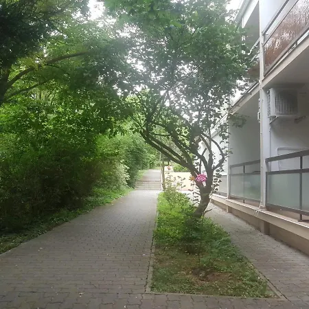 Apartman A Helkaval Szemben, A Centrum Es A Viz Kozeleben 公寓 *