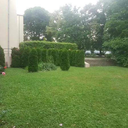 Apartman A Helkaval Szemben, A Centrum Es A Viz Kozeleben Apartment *