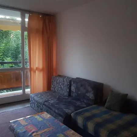 Apartman A Helkaval Szemben, A Centrum Es A Viz Kozeleben *